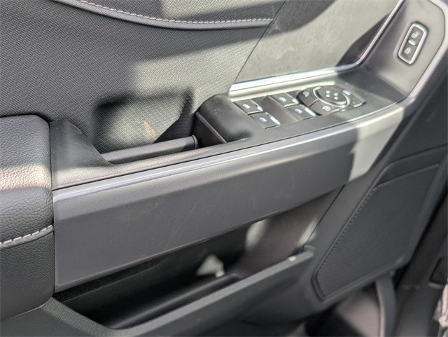2025 Ford F-150 XLT photo 5