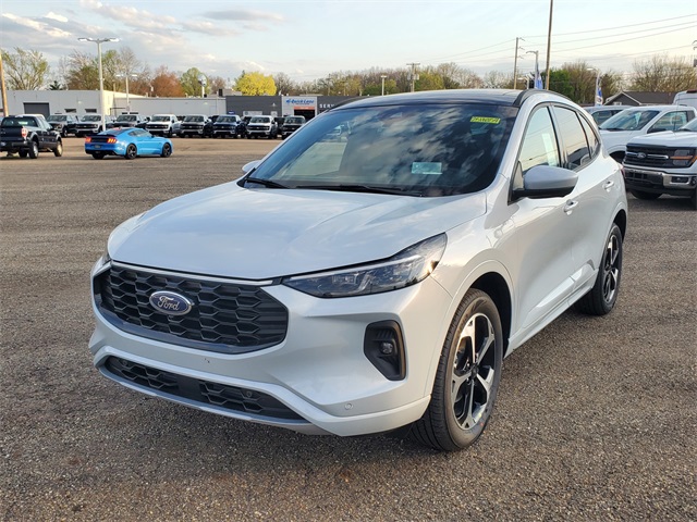 2025 Ford Escape ST-Line Elite photo 8