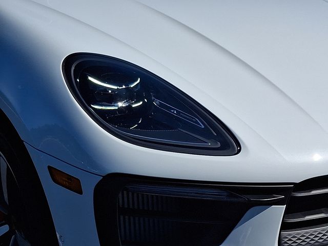 2024 Porsche Macan S photo 17