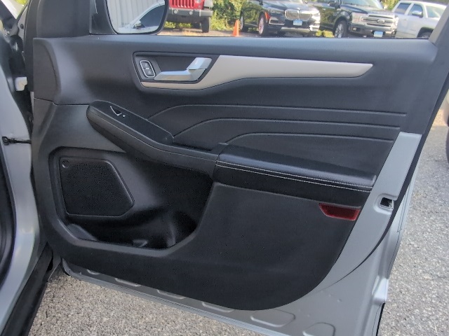 2022 Ford Escape Hybrid SEL photo 40