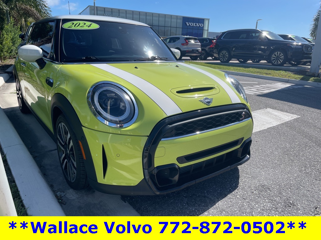2024 Mini Cooper 2 Door Hardtop S photo 3