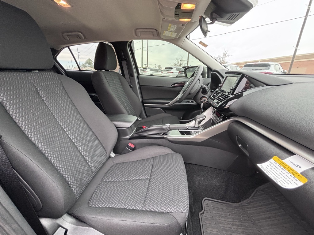 2024 Mitsubishi Eclipse Cross ES photo 20