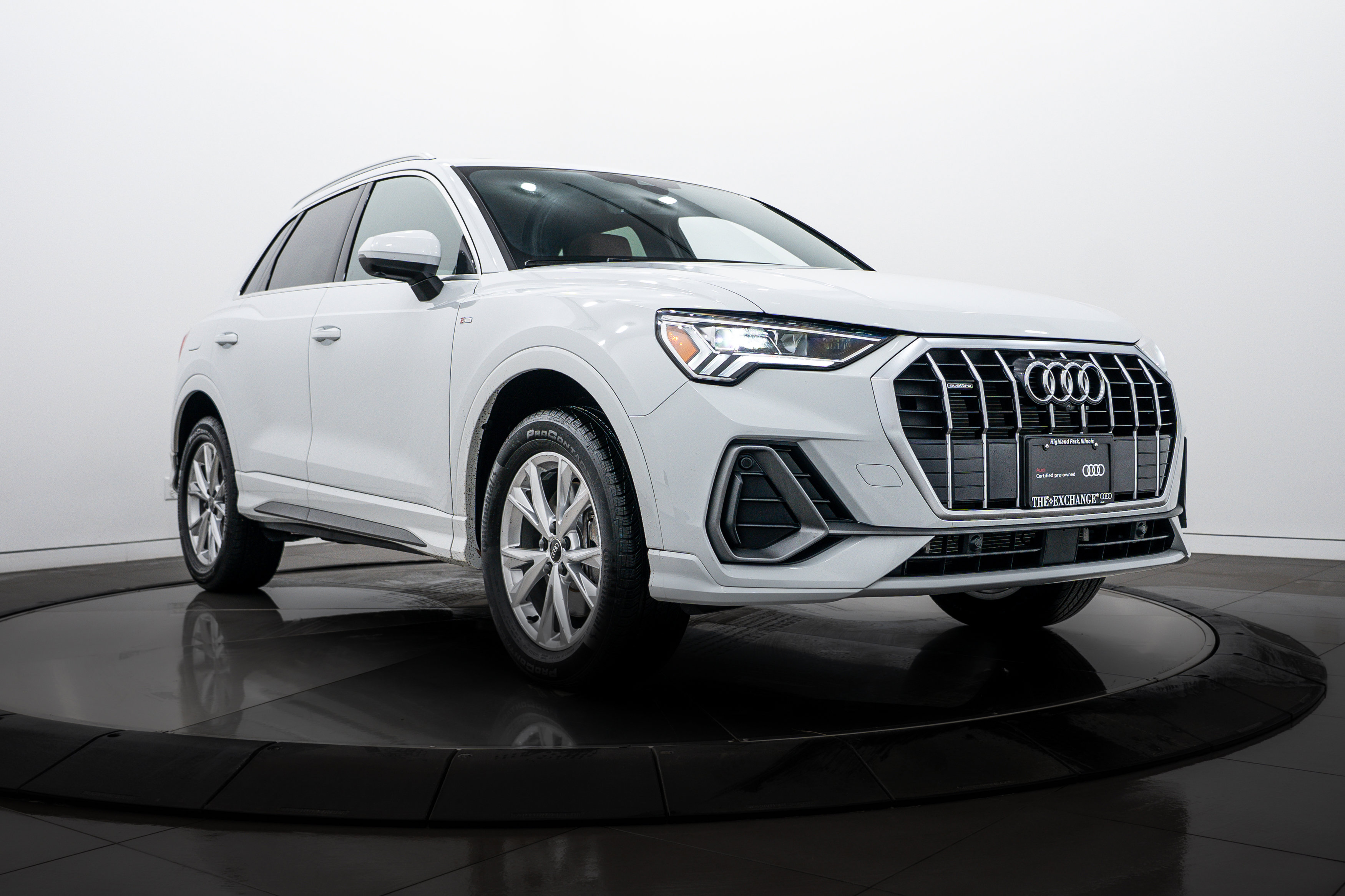 2025 Audi Q3 S Line Premium Plus's photo