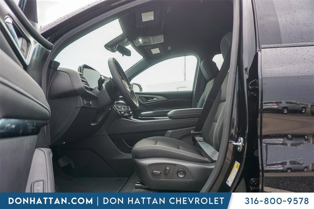 2026 Chevrolet Traverse photo 3