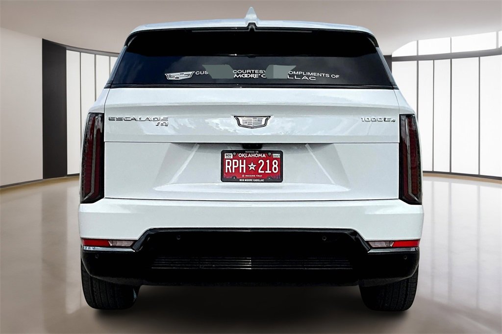 2025 Cadillac Escalade IQ Sport photo 4