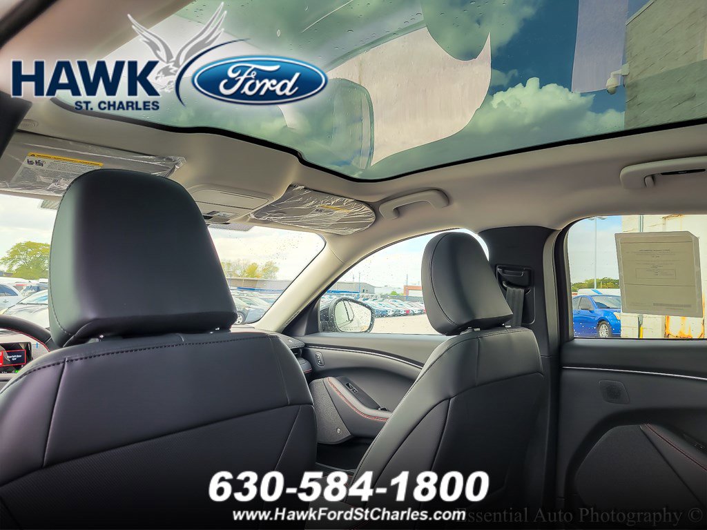 2025 FORD MUSTANG MACH-E - Image 10