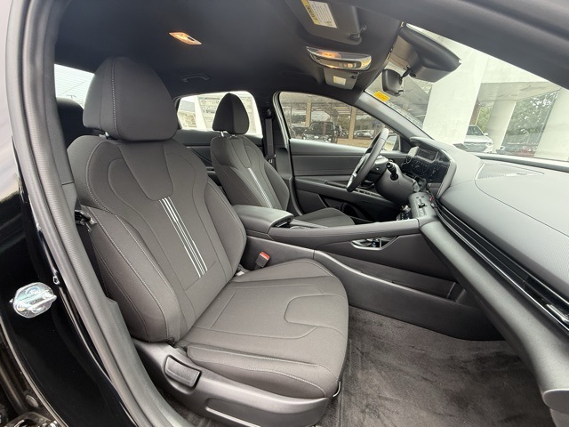 2025 Hyundai Elantra Hybrid SEL Sport photo 15