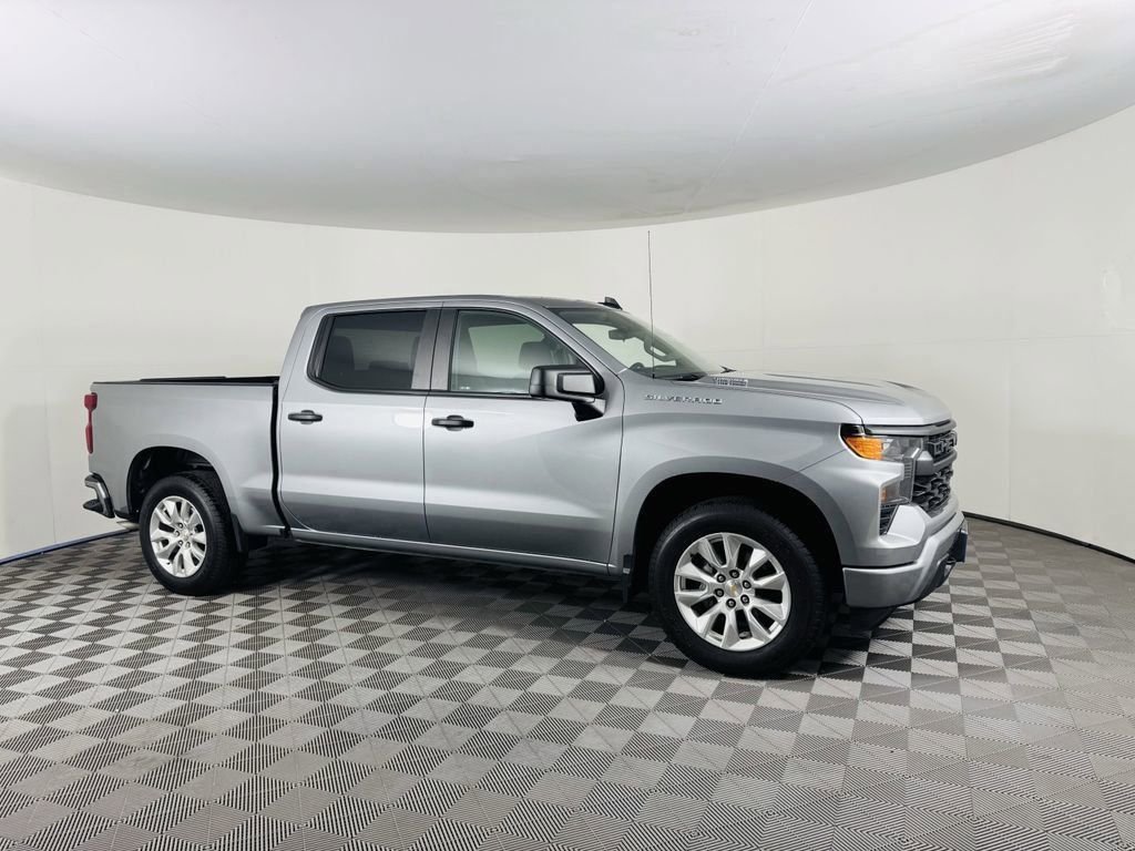 Used 2025 Gray Chevrolet Custom image 2