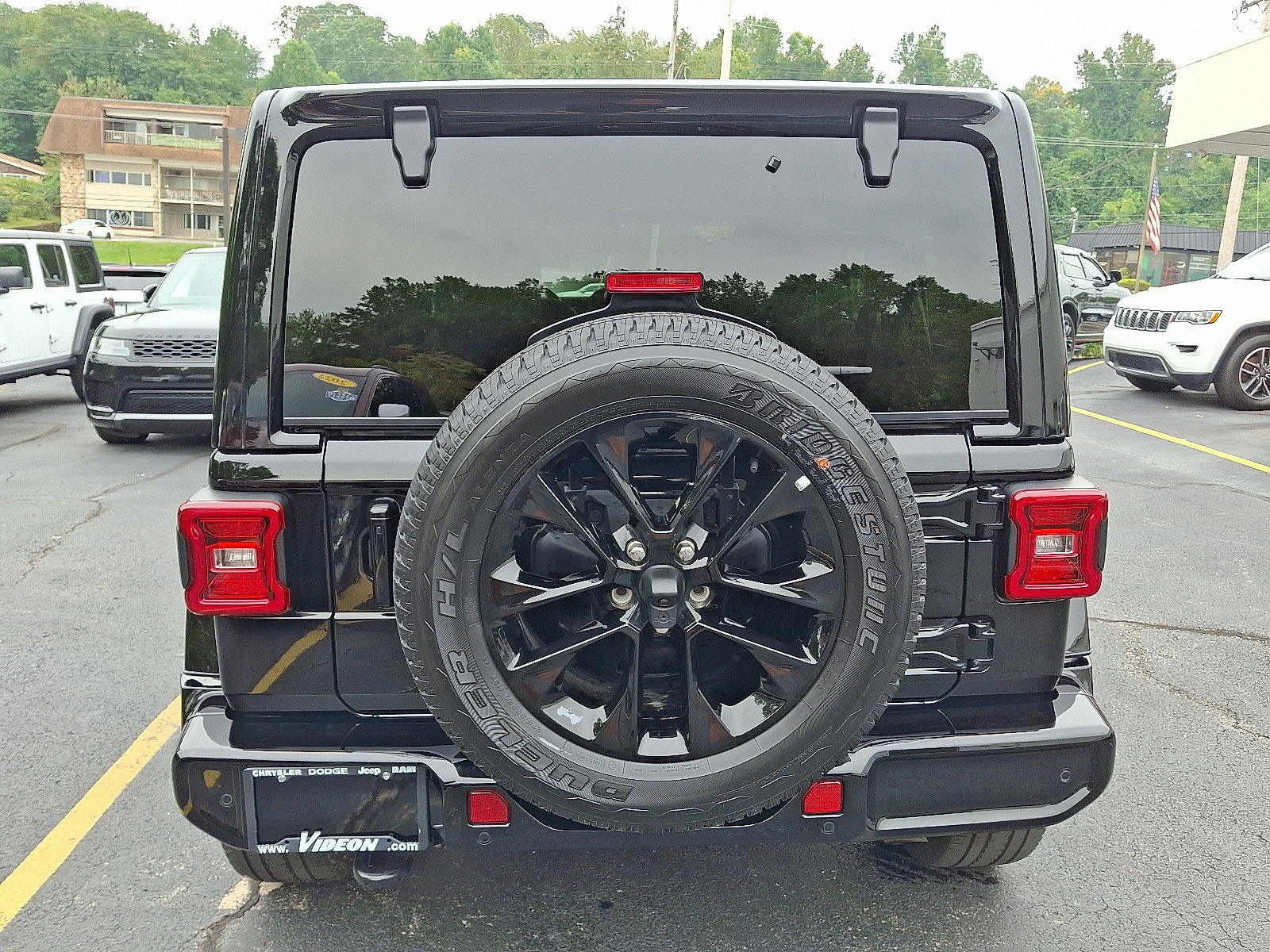 2023 Jeep Wrangler High Altitude photo 6