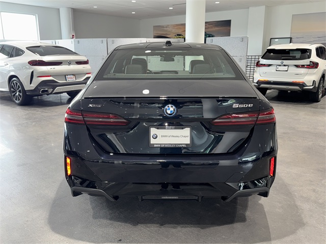 2026 Bmw 550e xDrive photo 6