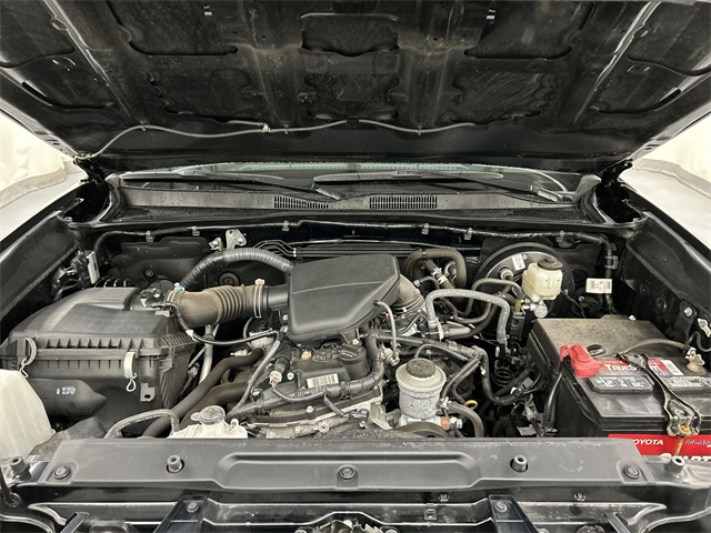 2022 Toyota Tacoma SR photo 6