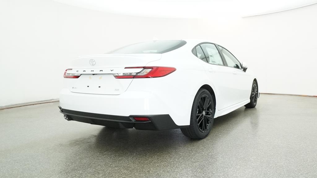 2025 Toyota Camry SE photo 4