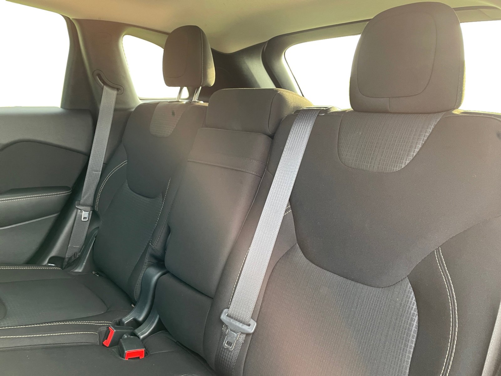 2016 Jeep Cherokee Latitude photo 16