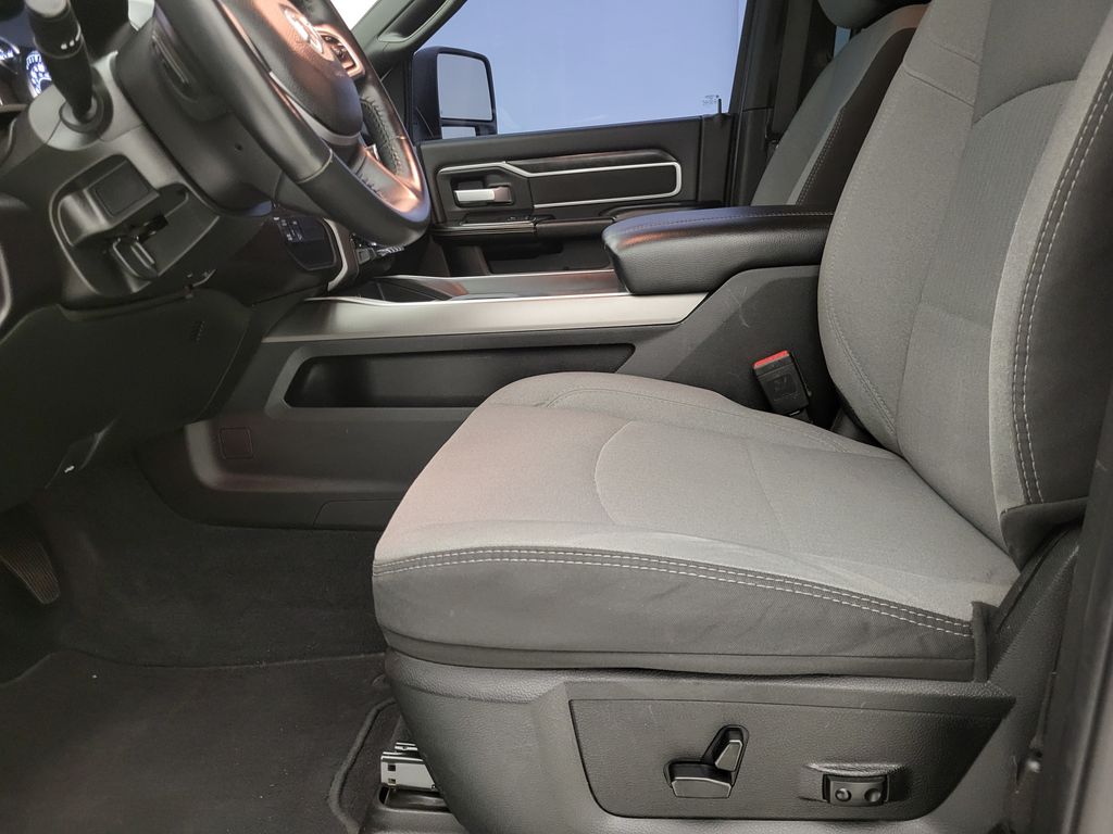 2024 Ram 2500 Big Horn photo 2