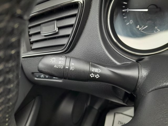 2017 Nissan Rogue SL photo 12
