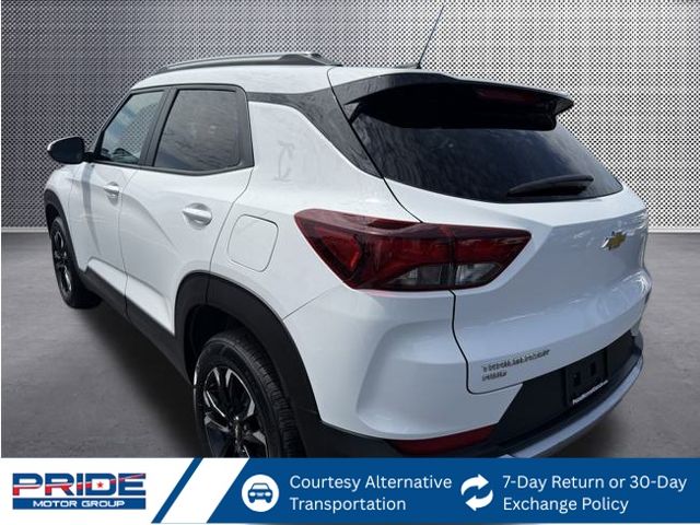 2023 Chevrolet Trailblazer LT photo 3