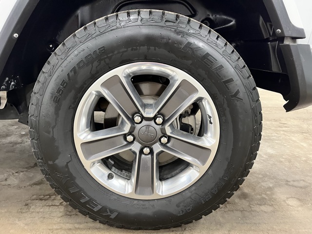 2021 Jeep Wrangler Unlimited Sahara photo 9
