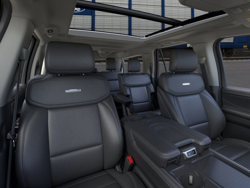 2025 Ford Expedition MAX Platinum photo 7