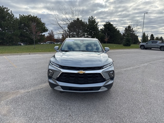 2024 Chevrolet Blazer 2LT photo 2