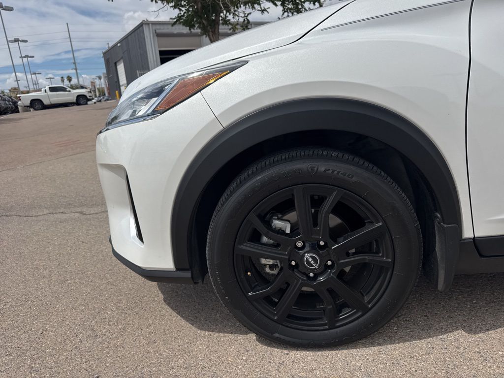 2024 Nissan Kicks SV photo 14