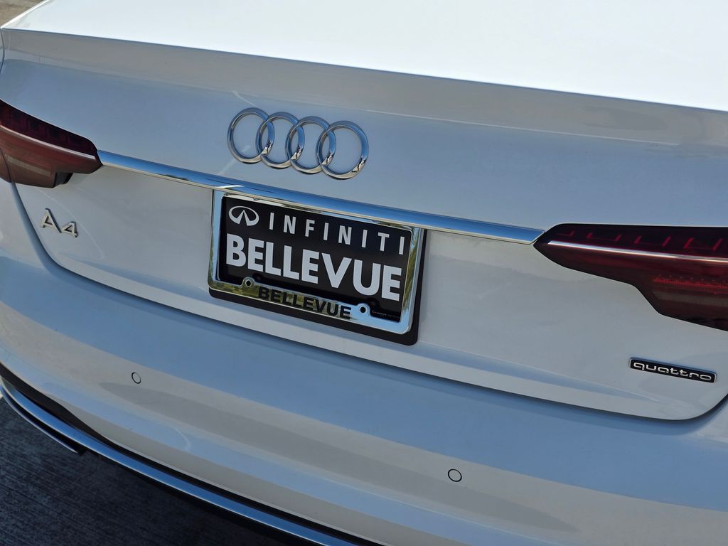 2023 Audi A4 S line Quattro Premium Plus photo 13