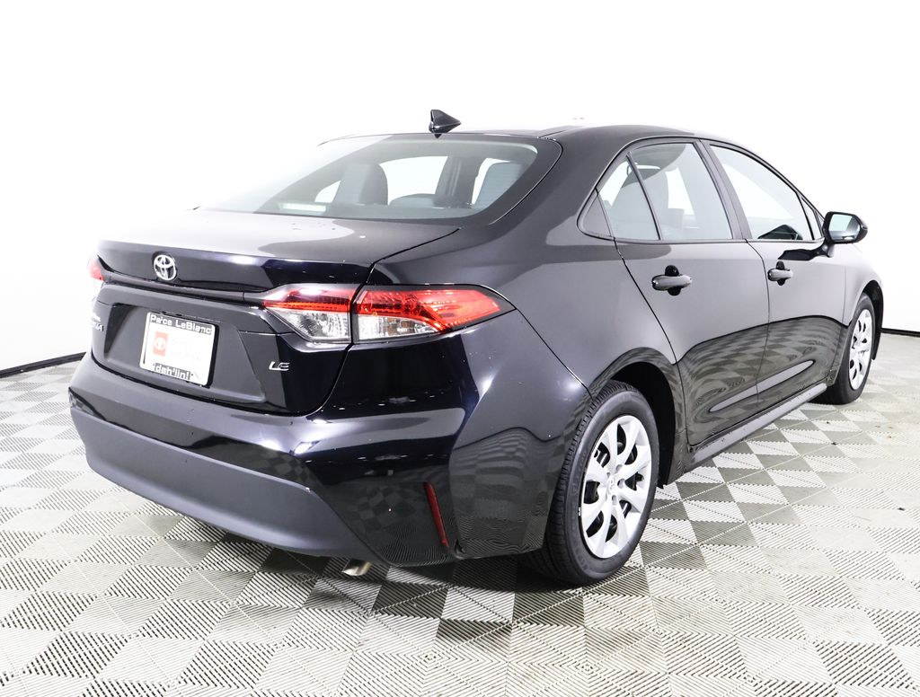 2024 Toyota Corolla LE photo 5
