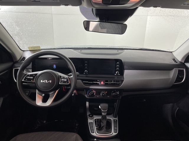 2024 Kia Seltos LX photo 30