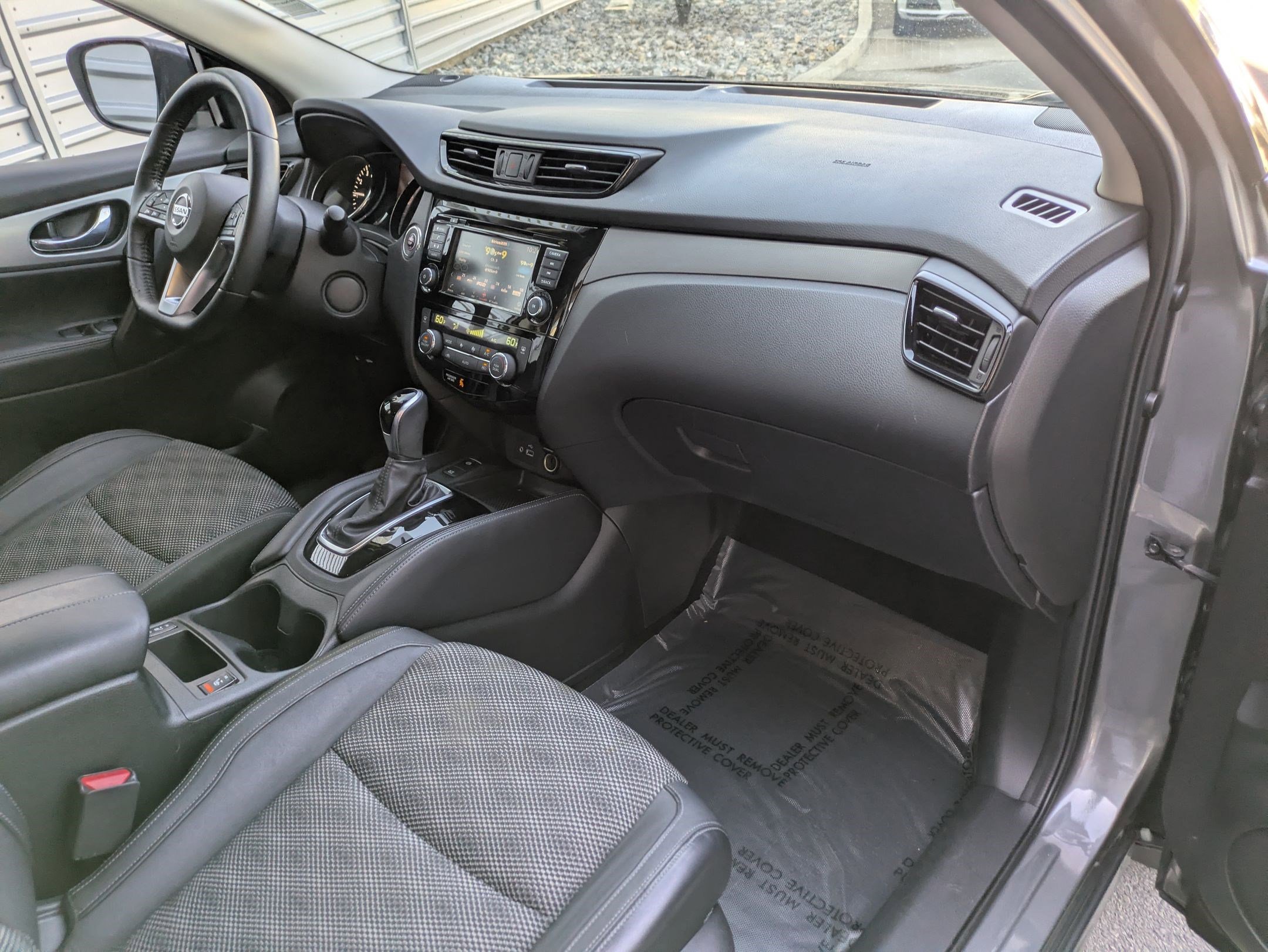 2020 Nissan Rogue Sport SV photo 29