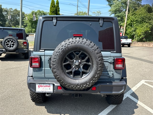 2025 Jeep Wrangler Willys photo 3