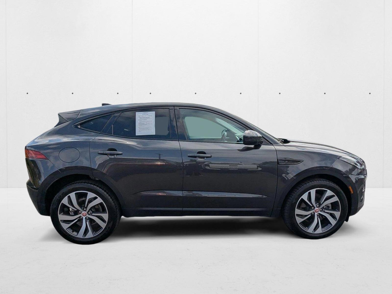 2022 Jaguar E-PACE P250 SE photo 4