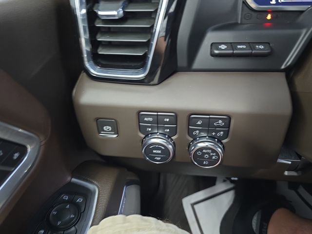2024 Gmc Sierra 3500 HD Denali photo 20