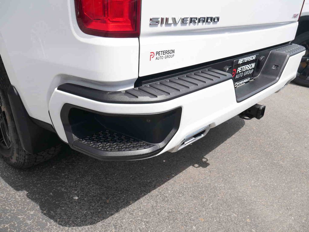 2023 Chevrolet Silverado 1500 RST photo 6