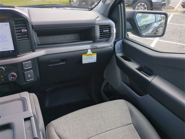 2025 Ford F-150 XL photo 16