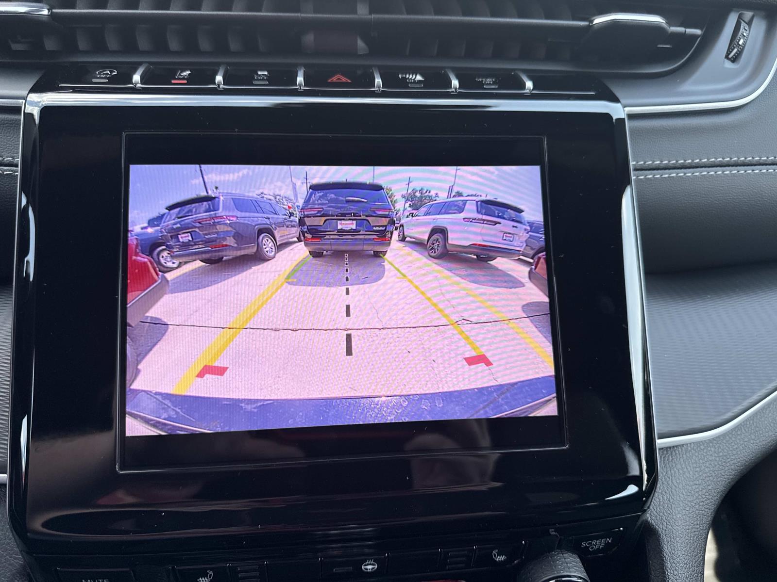 2025 Jeep Grand Cherokee Altitude photo 11