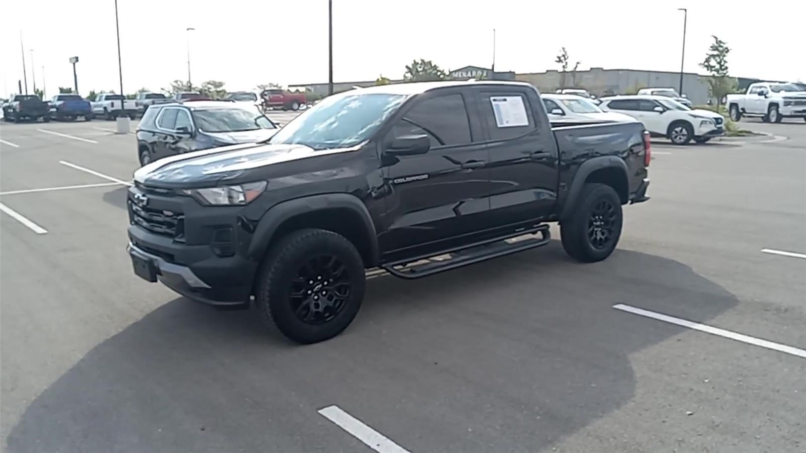 2024 Chevrolet Colorado Trail Boss photo 3
