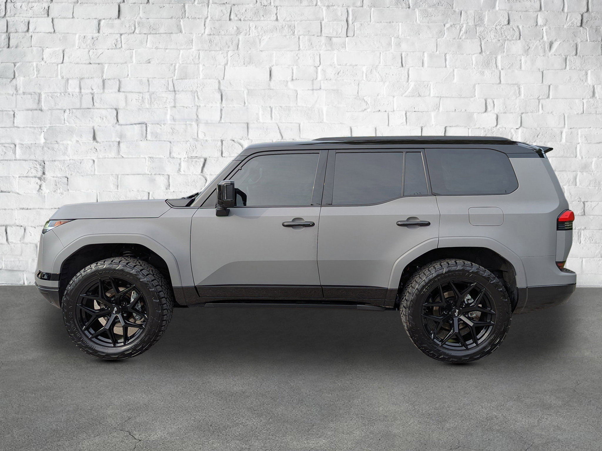 2024 Lexus GX 550 Luxury photo 2