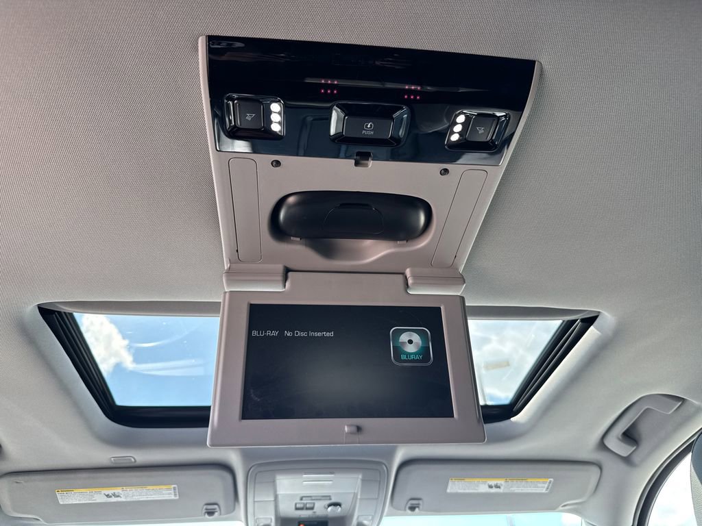 2020 Gmc Yukon SLT photo 24