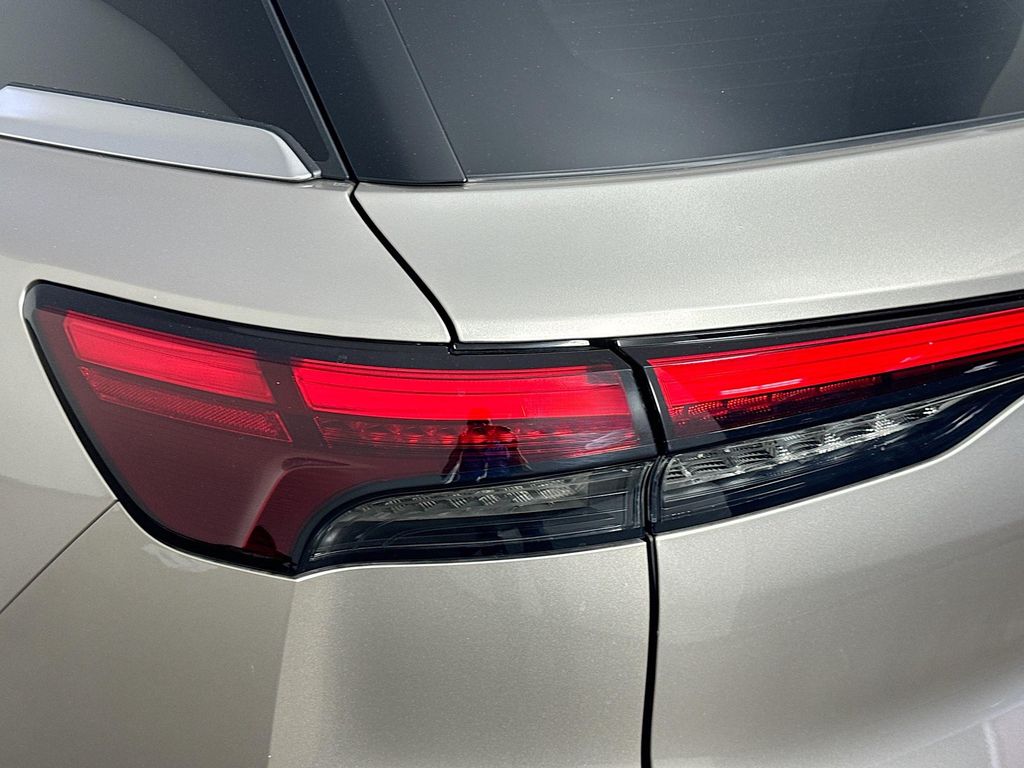 2023 Infiniti QX60 Luxe photo 31