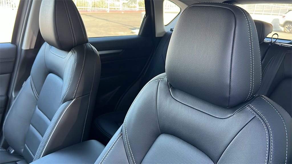 2025 Mazda CX-5 2.5 S Preferred photo 16