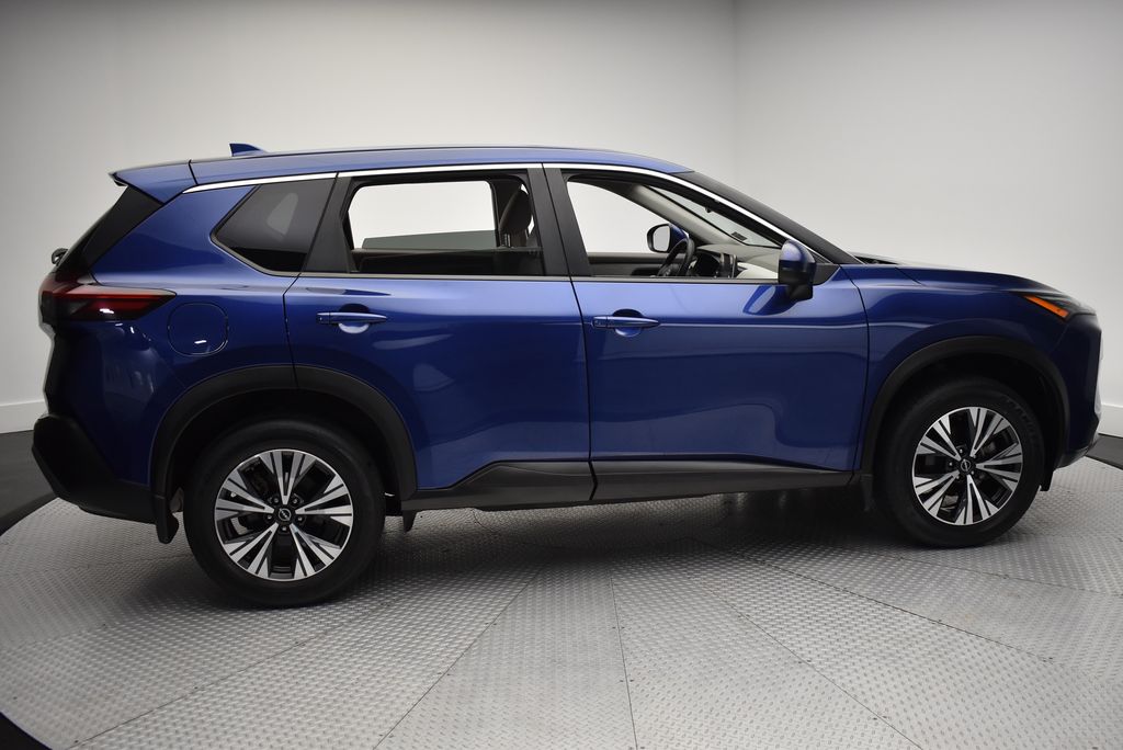 2023 Nissan Rogue SV photo 3