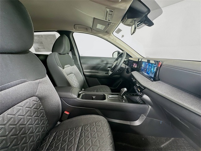 2026 Nissan Kicks SV photo 24