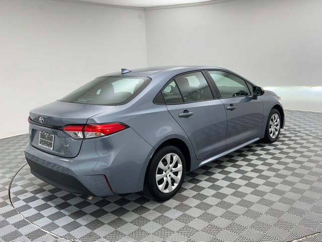 2024 Toyota Corolla LE photo 4