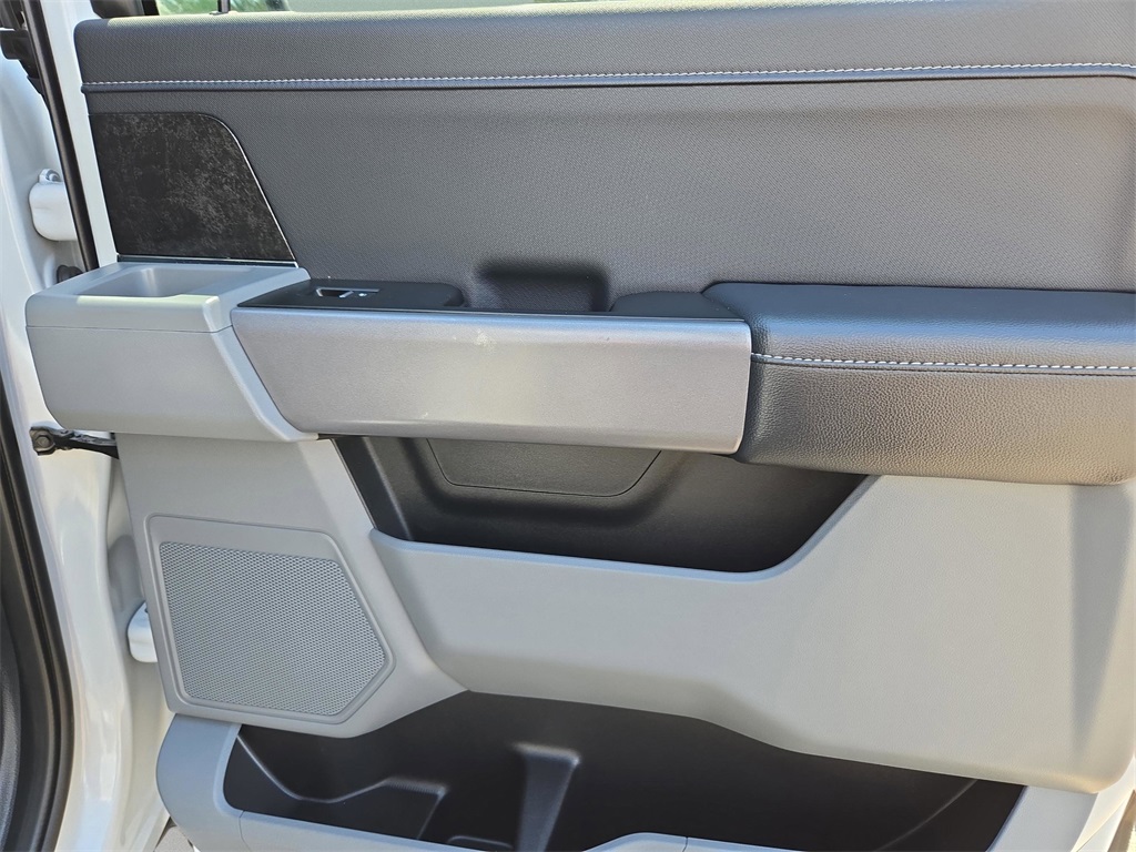 2022 Ford F-150 XLT photo 18