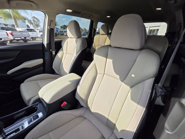 2025 Subaru Ascent Premium photo 16