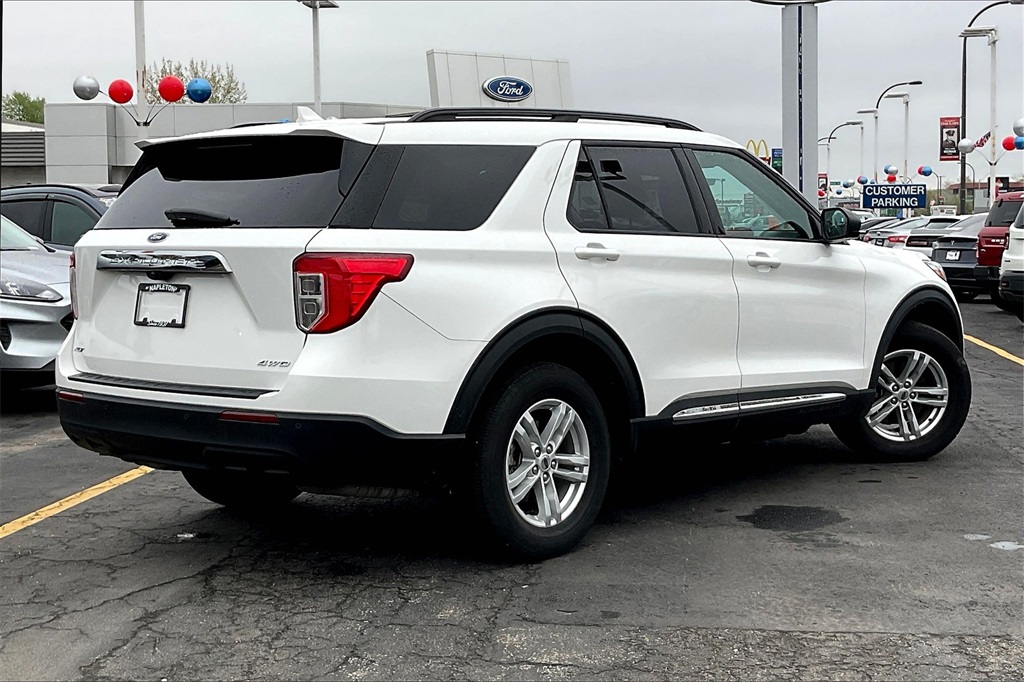 2022 Ford Explorer XLT photo 10