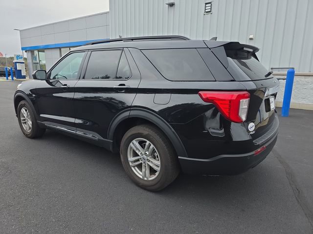 2024 Ford Explorer XLT photo 2