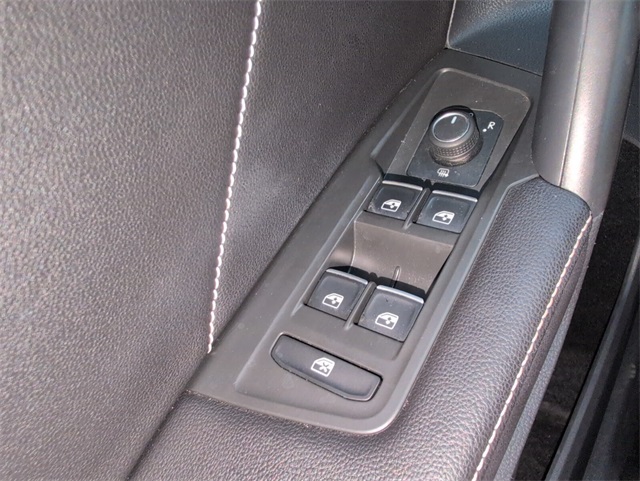 2022 Volkswagen Tiguan SE photo 29