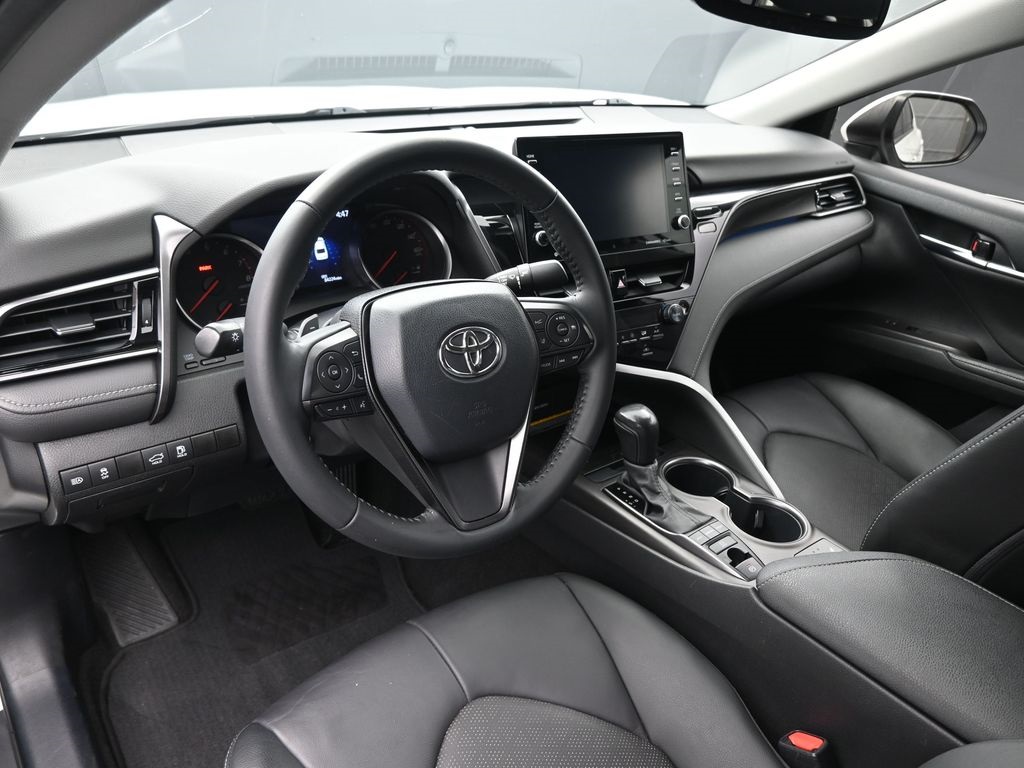 2021 Toyota Camry XSE photo 2
