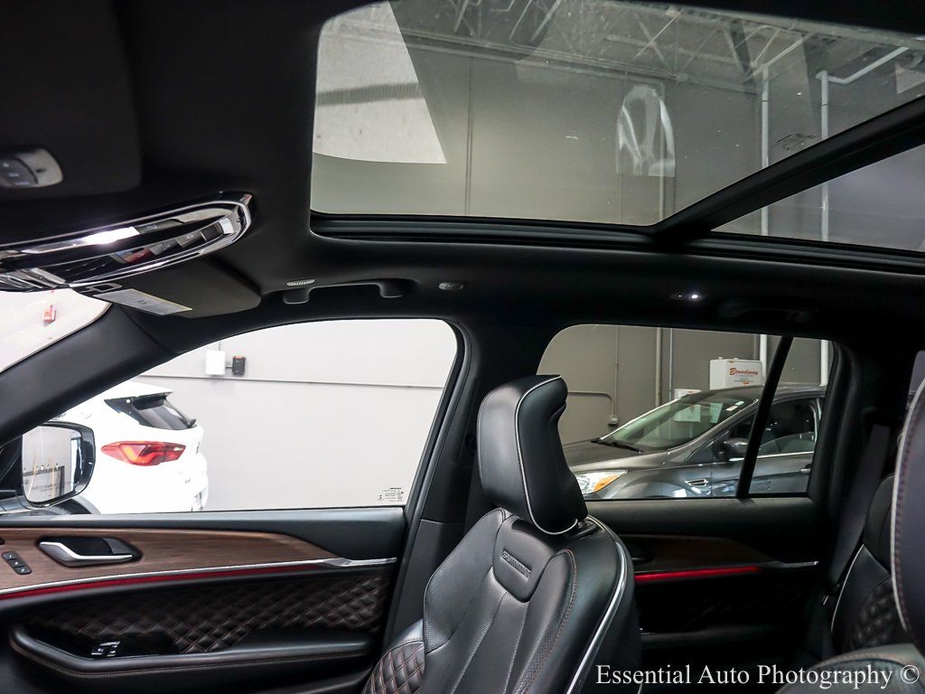 2022 JEEP GRAND CHEROKEE - Image 11