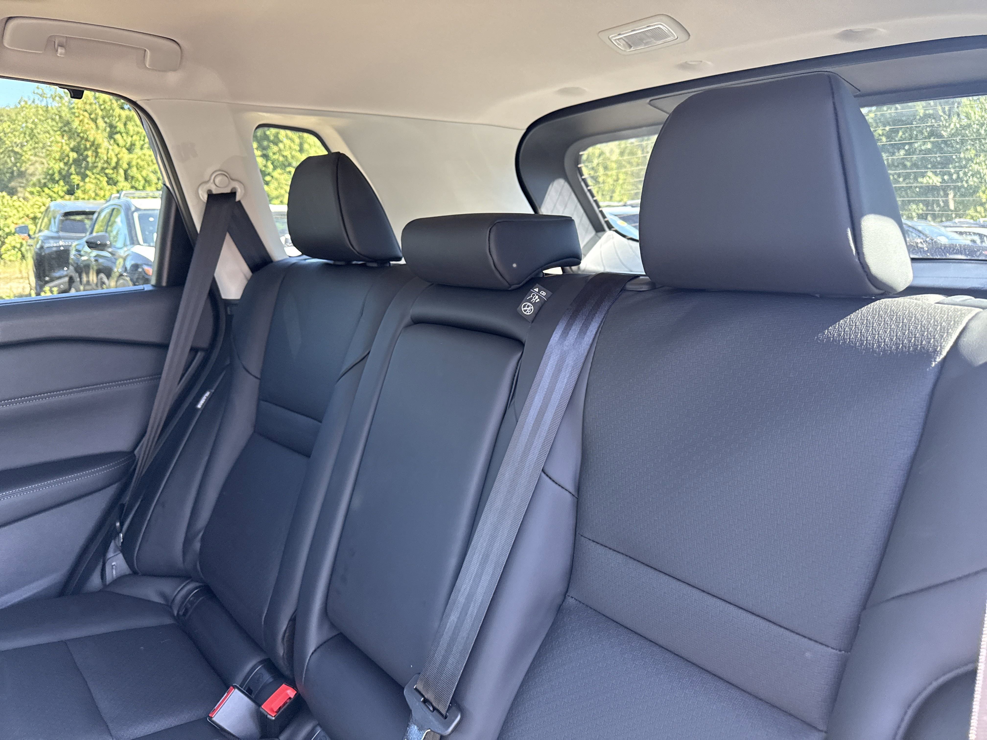 2026 Nissan Rogue SV photo 4